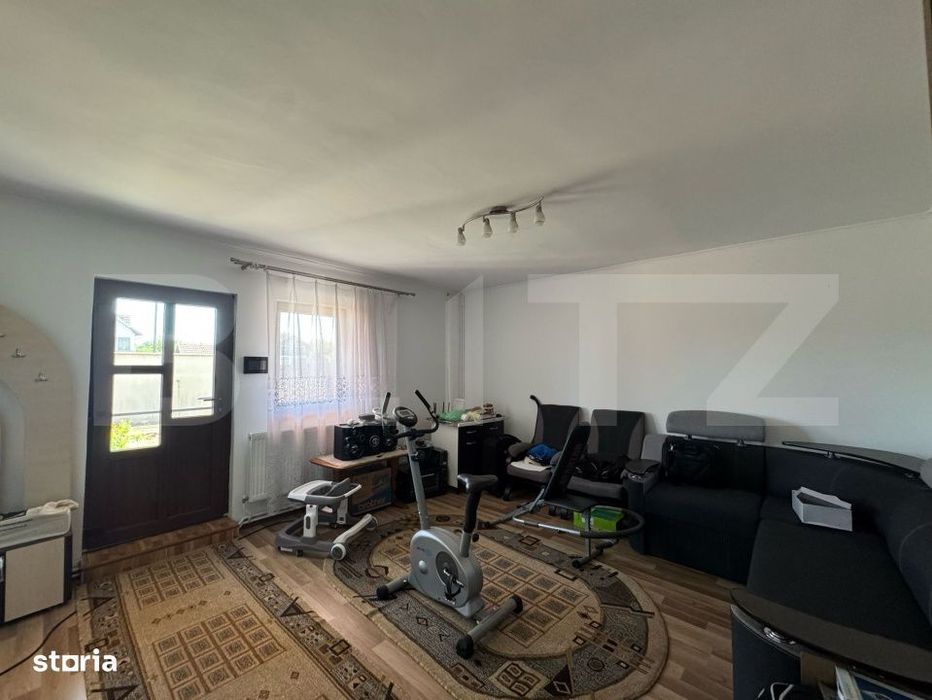 Casa cu 6 camere in Cristur, 287mp