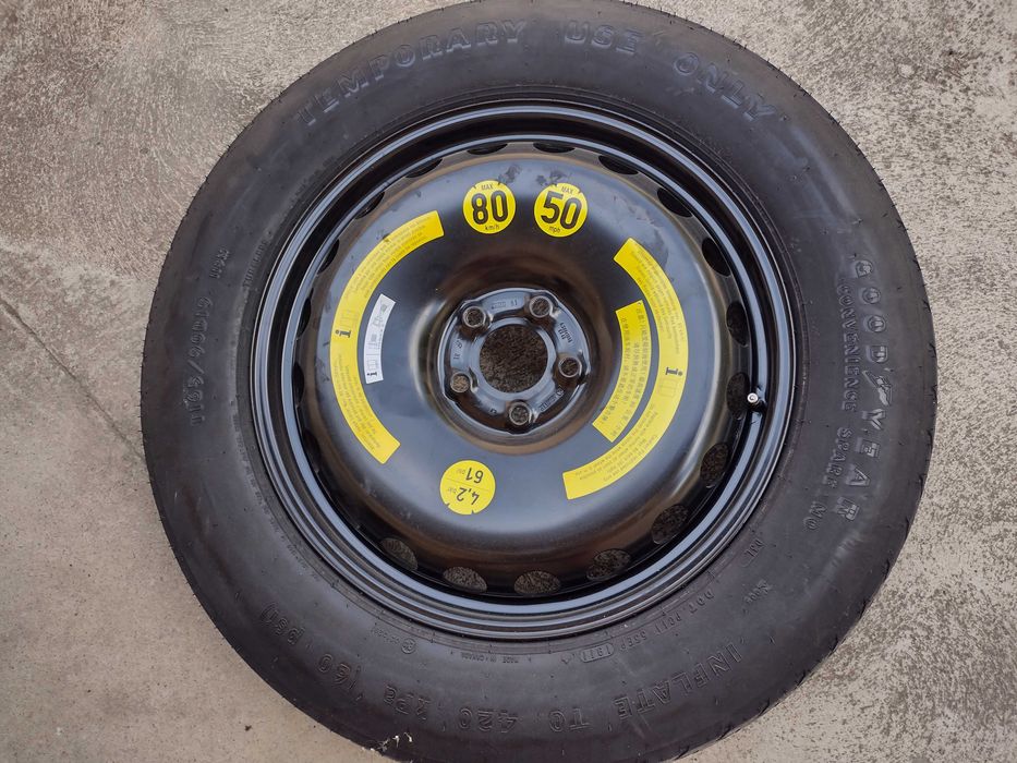 Оригинална патерица за Mercedes GL 2012 . Чисто нова Goodyear .