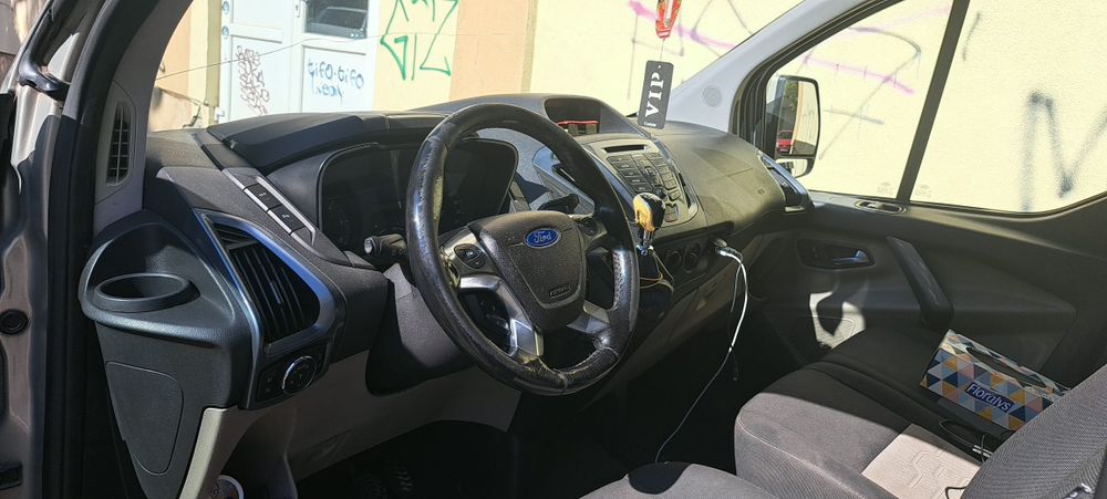 Ford Tourneo Custom 2.2, 125cp