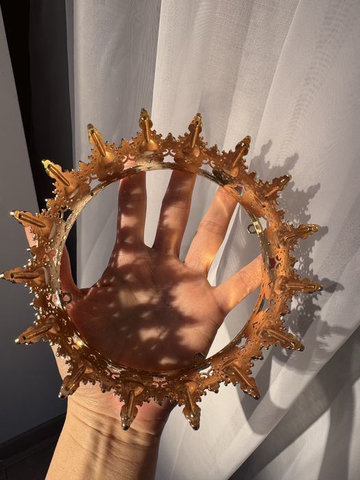 Новая корона со стразами