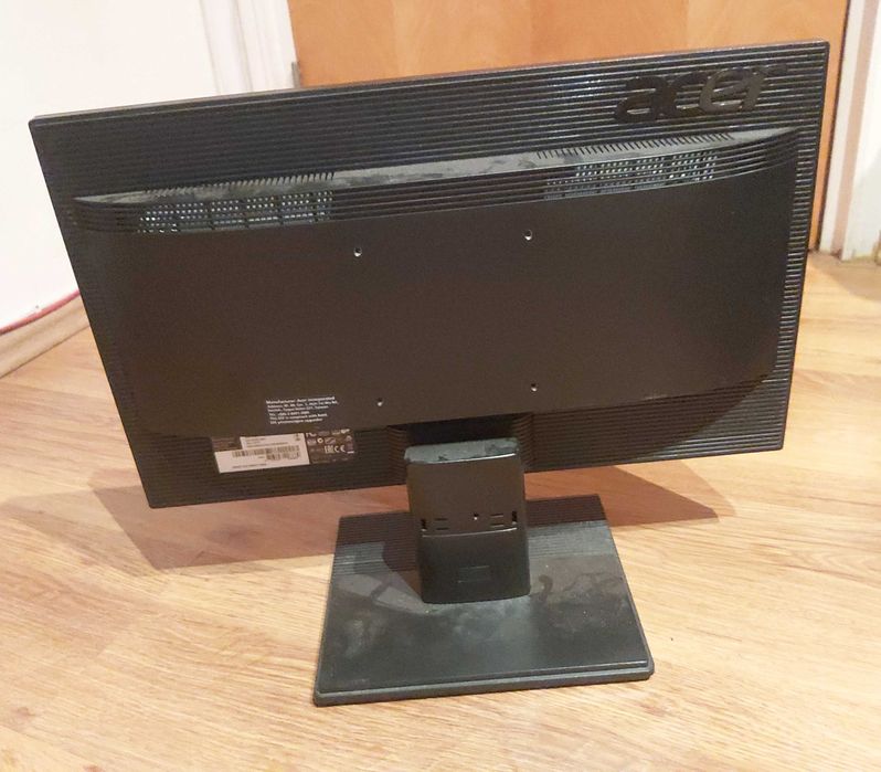 Monitor Acer diagonala 21" format 16/9 (pret de buget)
