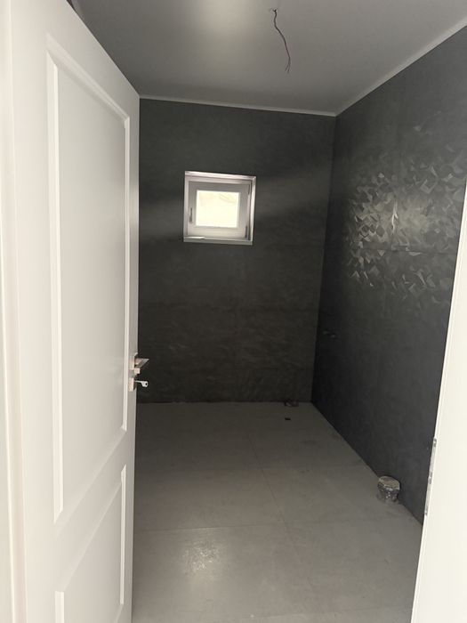 Proprietar, vand casa , regim de inaltime Parter, zona Damila !