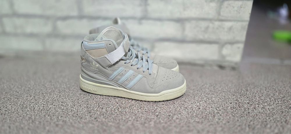 Мужские кроссовки