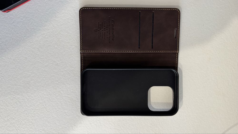 Чехол на iPhone 15 pro