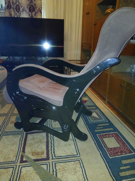 Очень удобное кресло-качалка