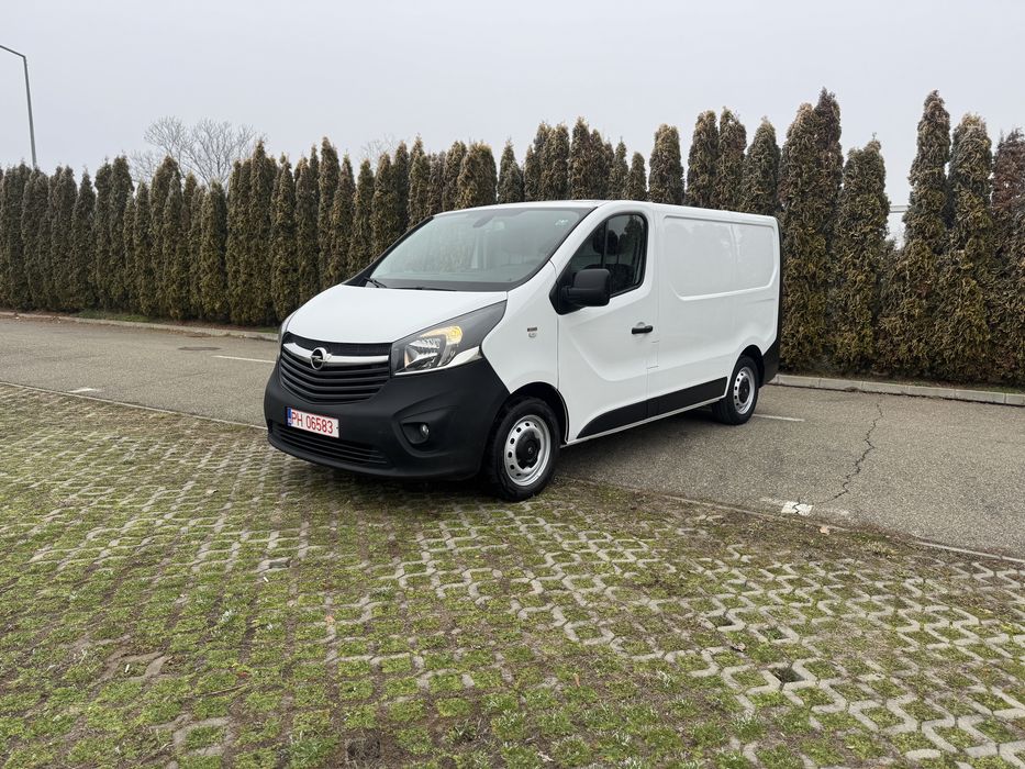 Opel Vivaro L1H1.  2015