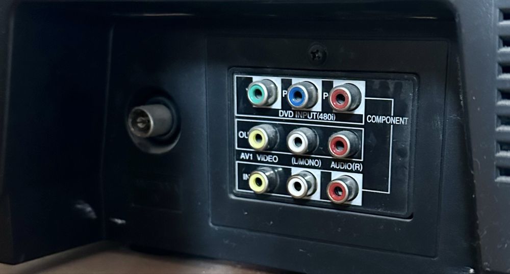 Продам мебель с телевизором