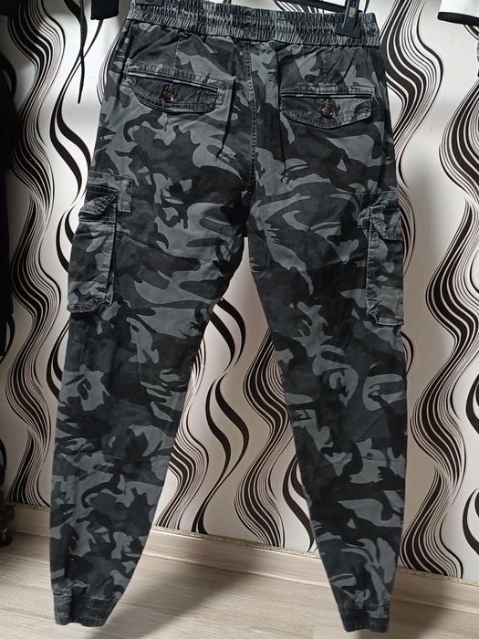 Камуфлажен карго панталон