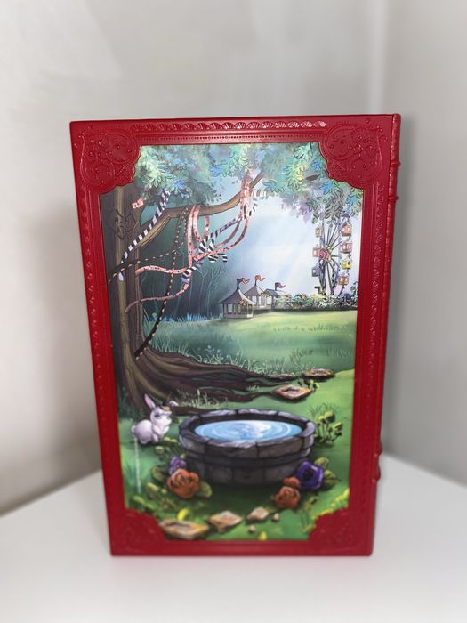 Книга-домик Лиззи Хартс