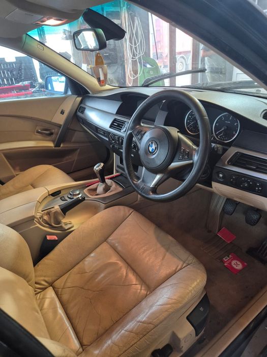 Vând volam bmw e 60 "M"