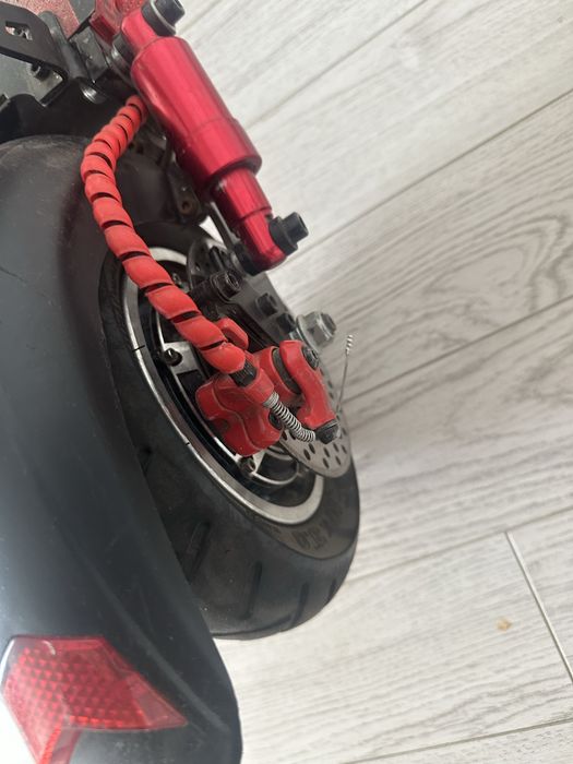 Продам электросамокат