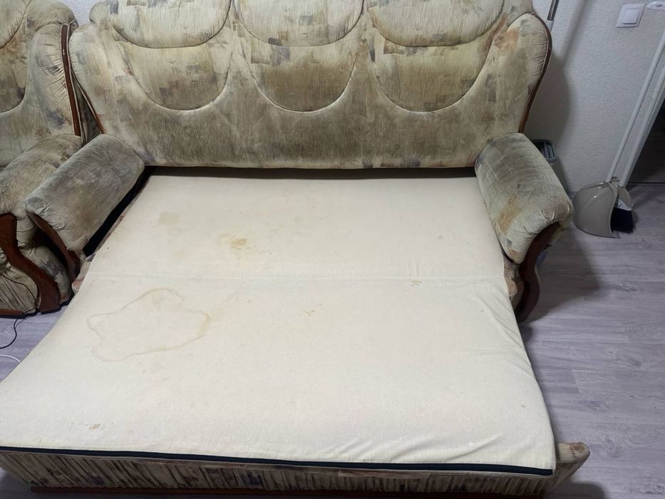 диван и 2 кресла ( СРОЧНО] торг присутствует