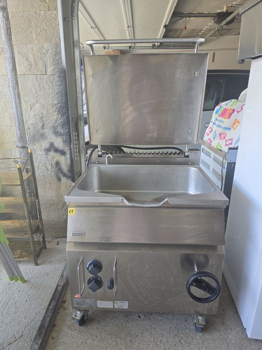 Професионален газов тиган Zanussi – 80 л, неръждаема стомана, отличен