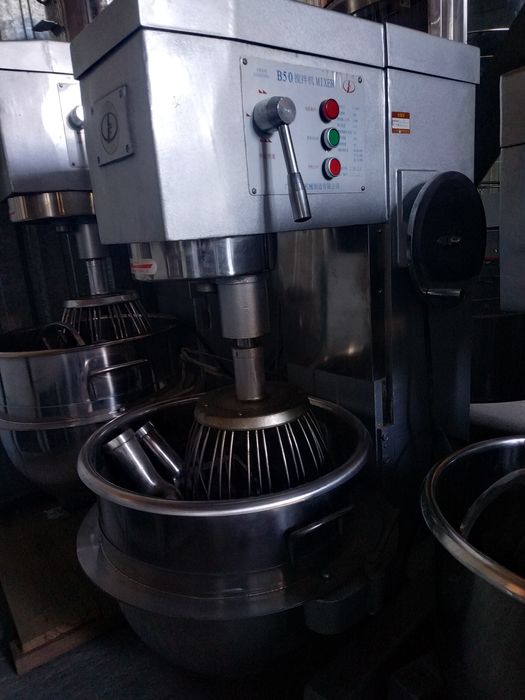 Акция! Миксер планетарный В-40