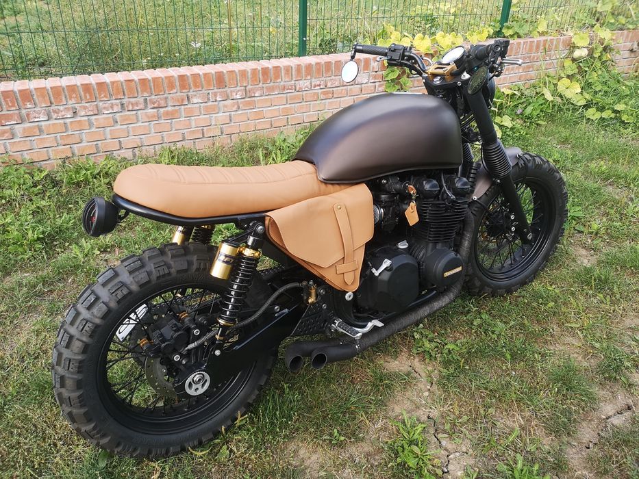 Kawasaky zephyr 750 custom cafe racer