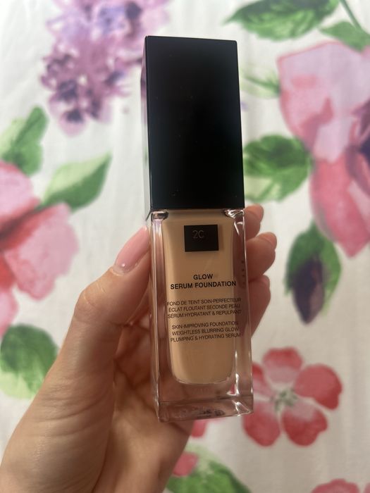 Серумен фон дьо тен Givenchy