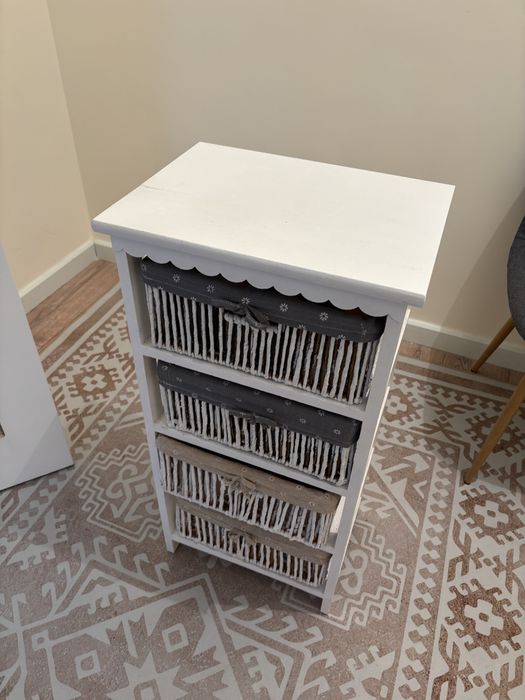 Тумба / стеллаж с корзинами