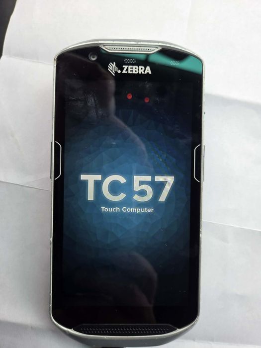 Zebra TC57 – telefon industrial cu scanner coduri Android