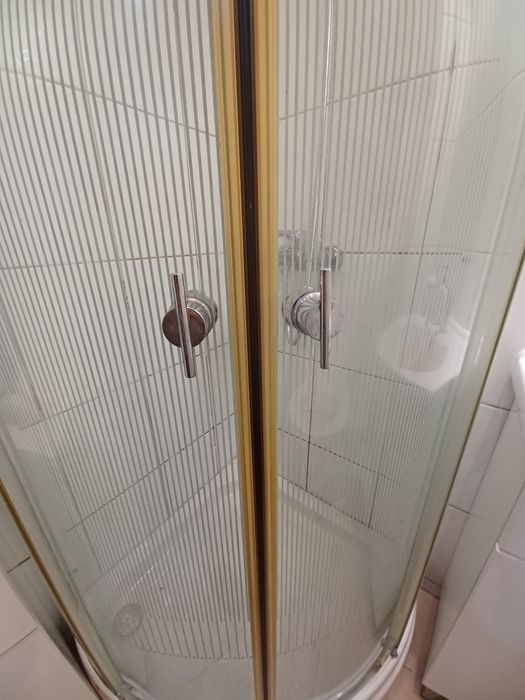 Cabina dus Kadda!