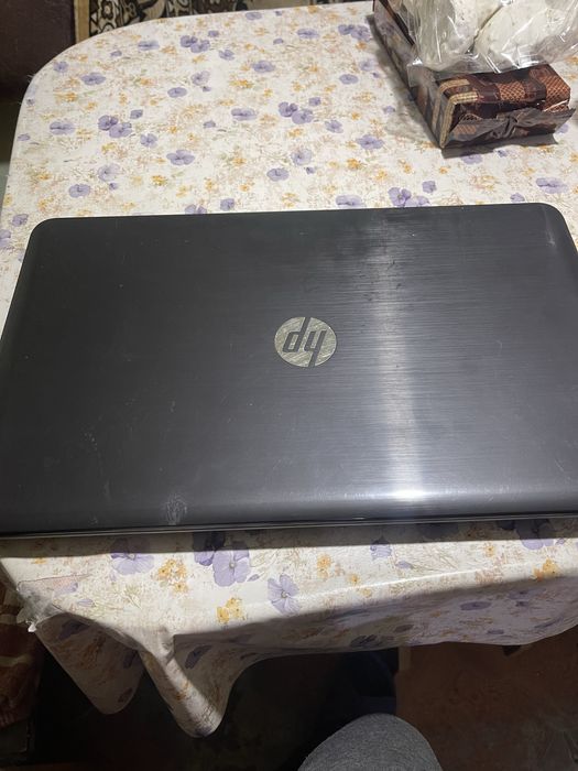 Срочно продам ноутбук HP Pavilion 17