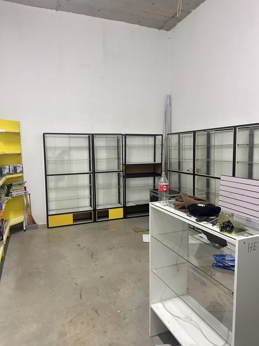 Стекляная витрина