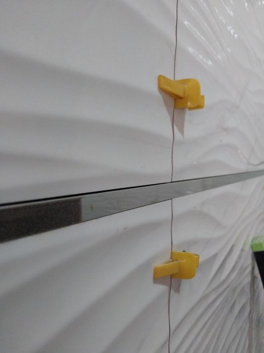 Кафельные работы, ложем плитку маёлику