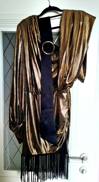 Элегантное платье