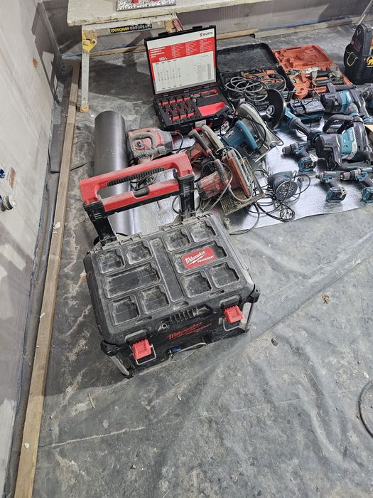 Diferite scule makita xgt 40v și makita 18 v ,hilti, wurth, milwaukee,