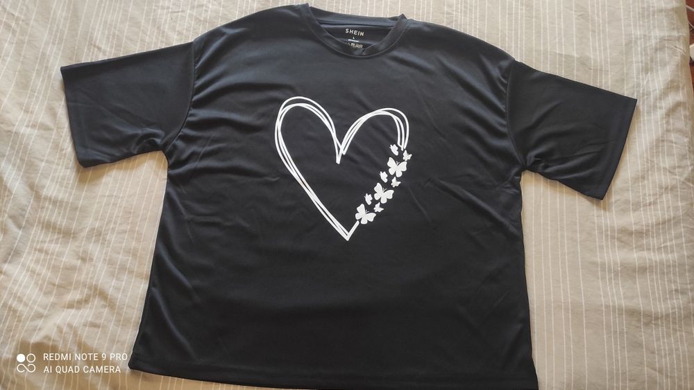 Продавам нова тениска