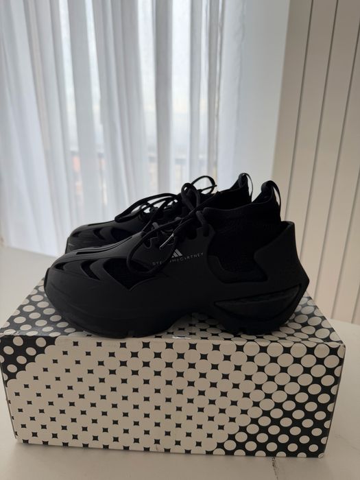 Уникални маратонки Adidas Stella McCartney