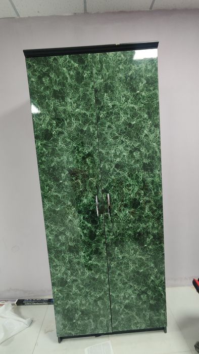 2 шкаф + 1 стол
Жалпы бағасы: 100 000 тг