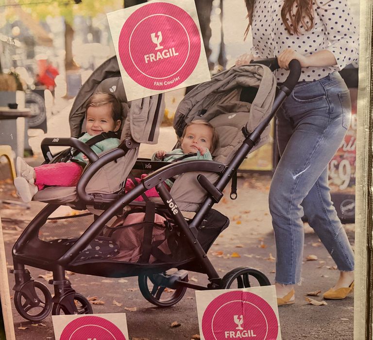 Vând căruț gemnii (căruciorul este nou nefolosit preț 800 lei )