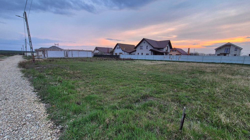 Vand teren intravilan in Apateu cartierul nou