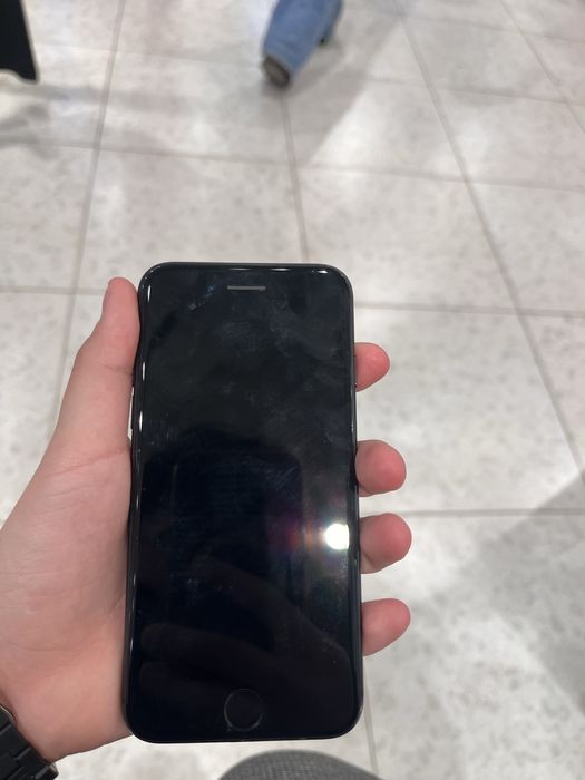 Продам айфон 7 черный срочно!!!