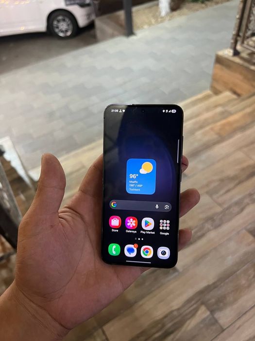 Samsung S23 5G .