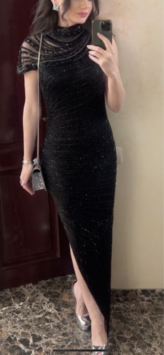 Rochie neagra din margele pe tull