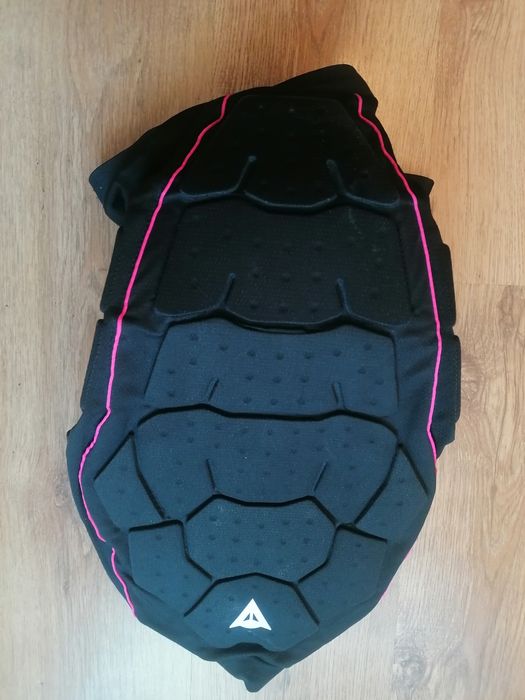 Aparatoare protectie spate Dainese snowboard schi ski mountain bike