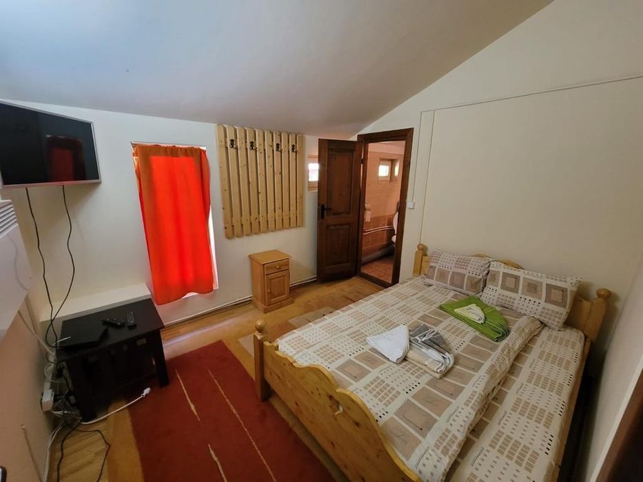 Cabana rustica de închiriat in munții Apuseni