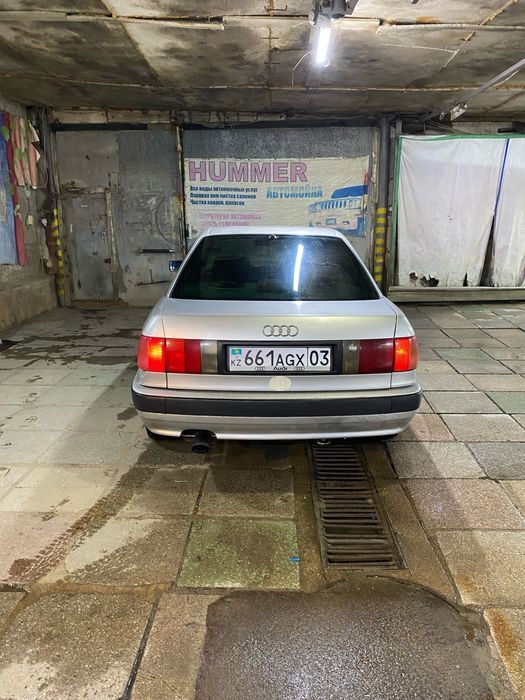 Продам Ауди 80 б4 2.3 5ц