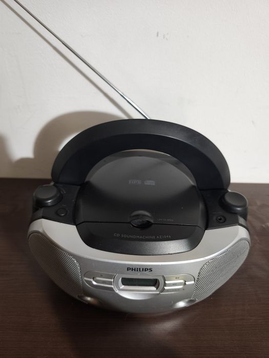Радио касетофон Philips