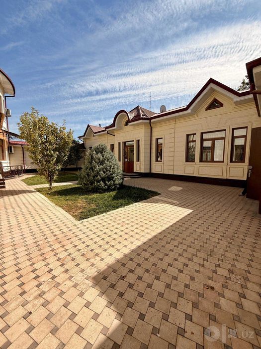 Продаётся Участок 5.6 соток Батумский