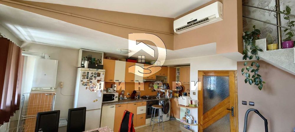 Продава се Мезонет в Стара Загора, Център - 145 кв.м за 1063 €/кв.м - Снимка #2
