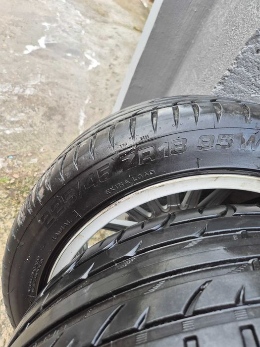 Djanti s  hubavi gumi