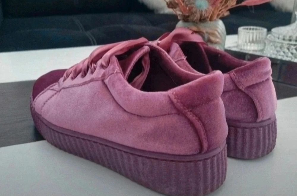 Încălțăminte sport