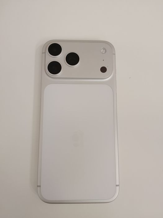 IPhone 17 pro max 256gb серый