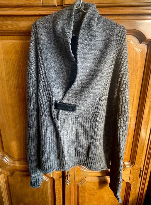 Pulover Lana CALVIN Klein nou