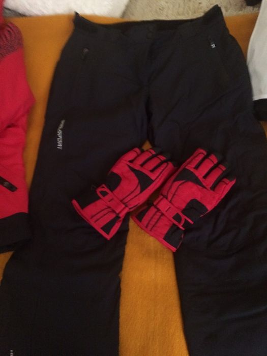 Дамски скиорски комплект