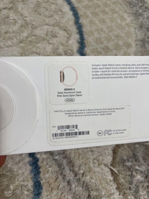 Продам Apple Watch 5 в отличном состоянии.