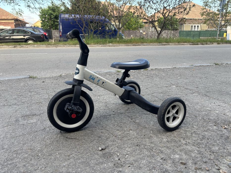 Tricicleta Bicicleta echilibru copii Chipolino Smarty 2 in 1 multifunctionala . Vand sau schimb cu bicicleta cu roti ajutatoare 3 ani