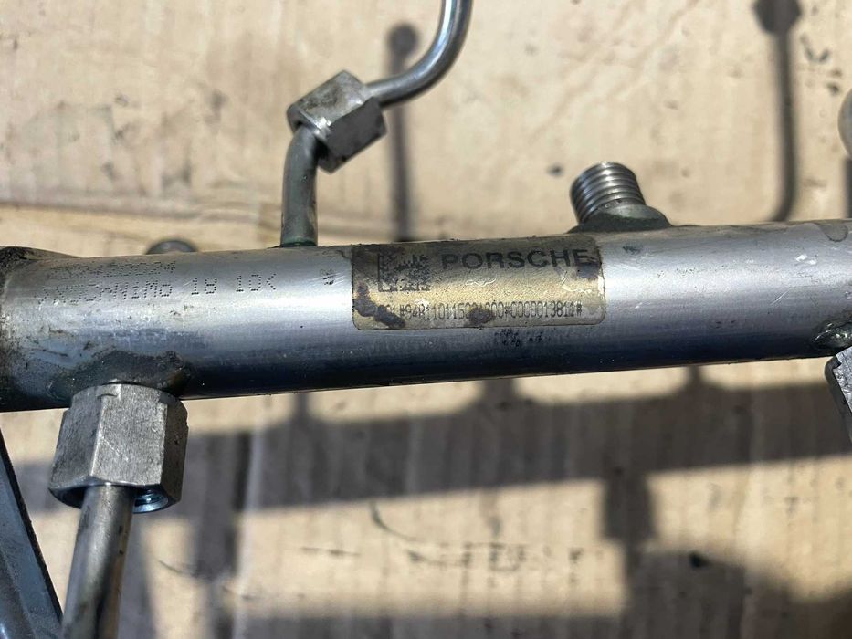 Горивна Рейка Porsche Cayenne 957 4,8I V8
